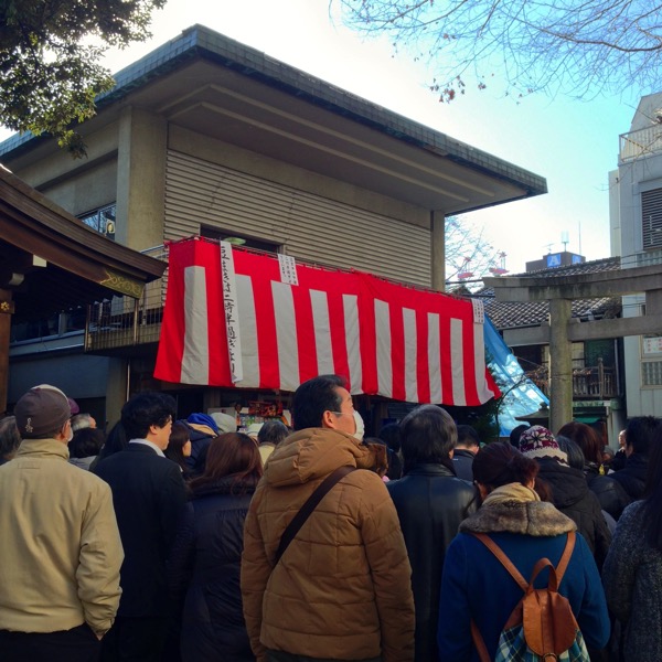 下谷神社の豆まき(したぷら撮影).jpg 下谷神社の豆まき