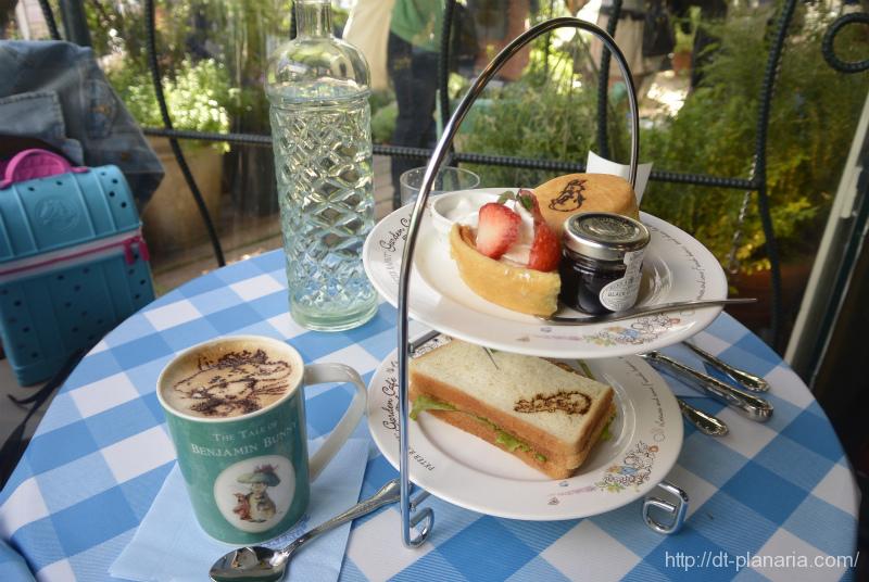 ピーターラビットガーデンカフェ.jpg ピーターラビットガーデンカフェ
